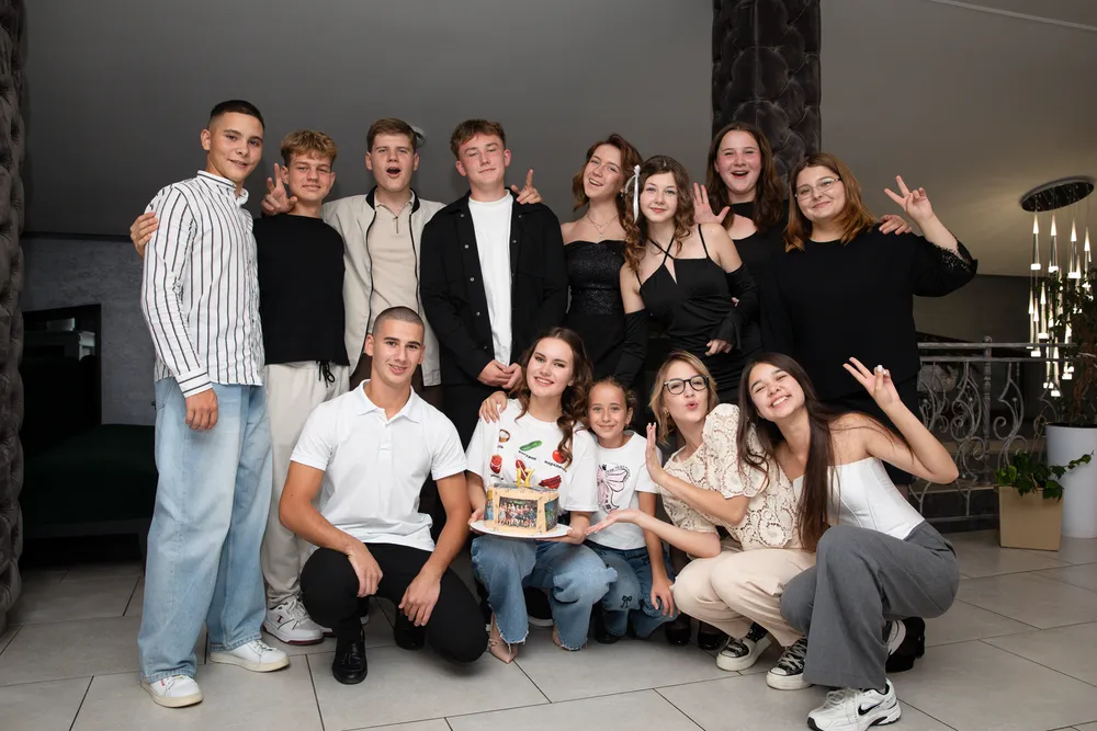 Аріні — сімнадцять — 14